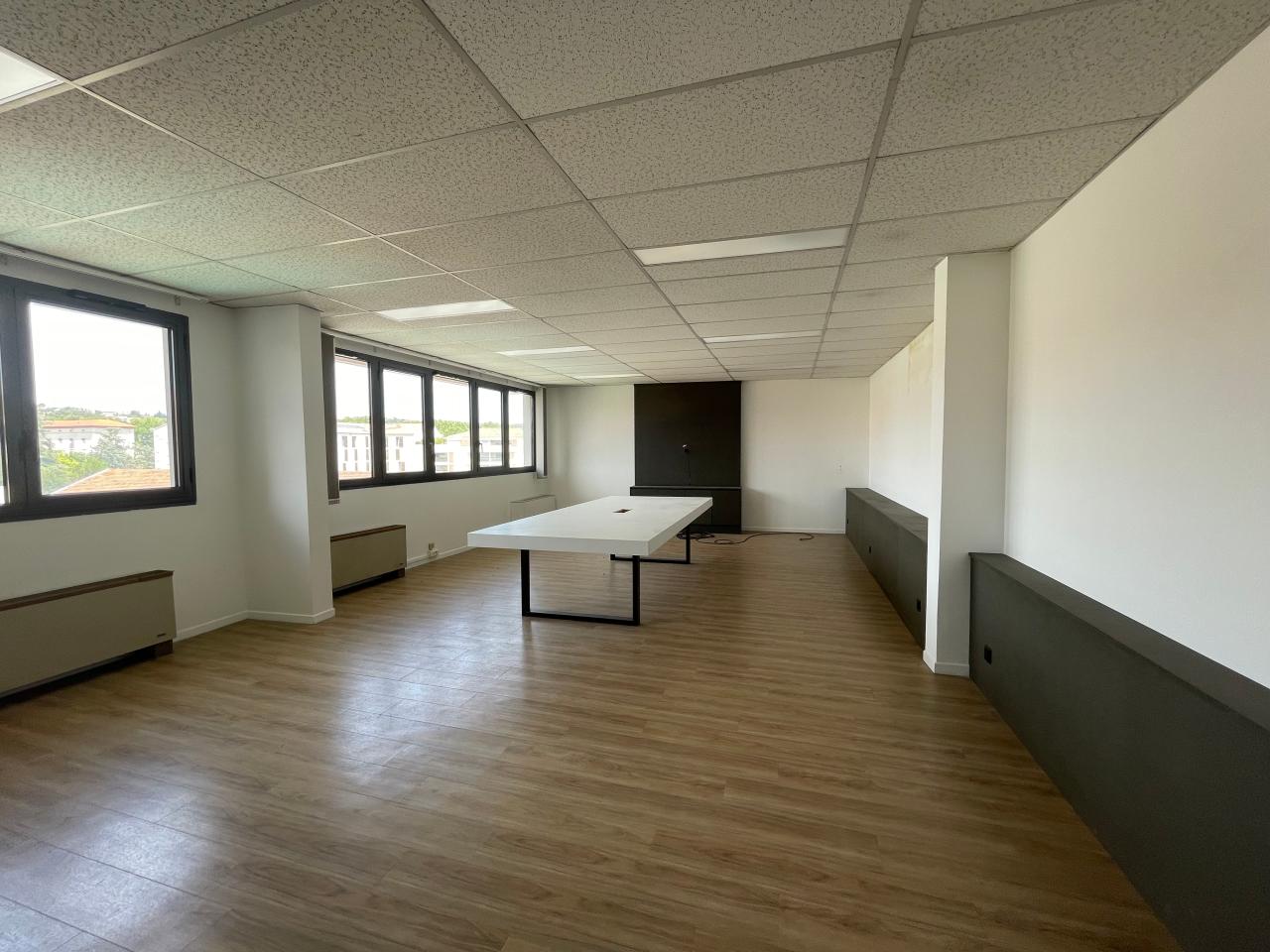 Bureau Aix-en-Provence 39m² Location bureau Aix-en-Provence Bouches-du-Rhône OLBUR2529905 10